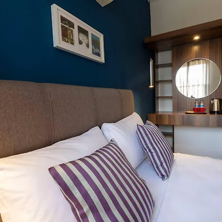 Hotel Mono